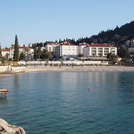 A4-harmony Close To The Sunset And Lapad Promenade *